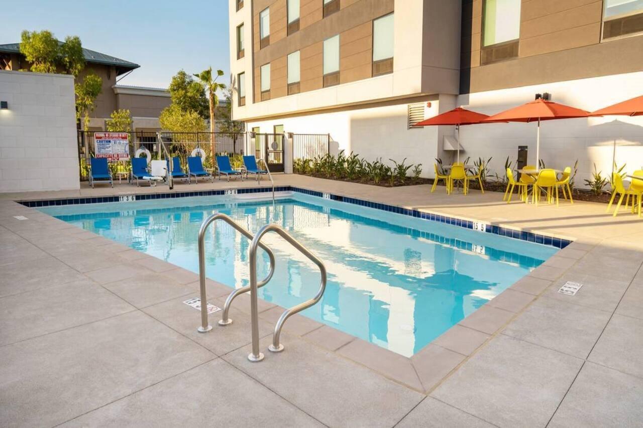 Home2 Suites Corona, Ca Exterior photo